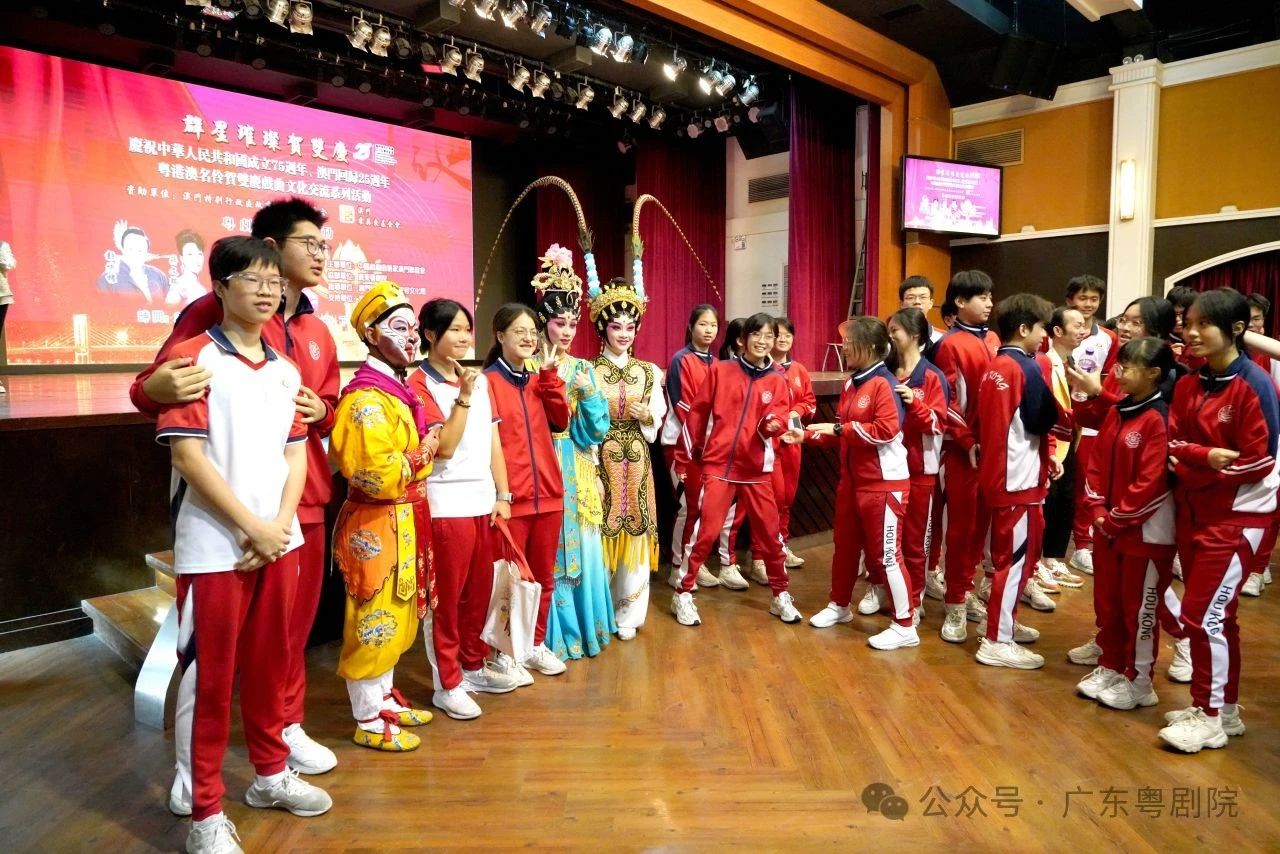 1741175578999068.jpg 32.jpg